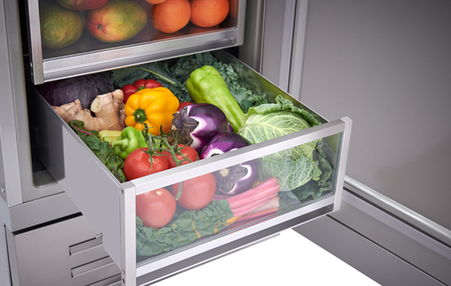 Extra-large drawers in Column Refrigerators from BlueStar