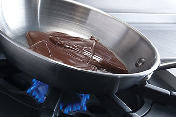 Chocolate Simmer in Pan